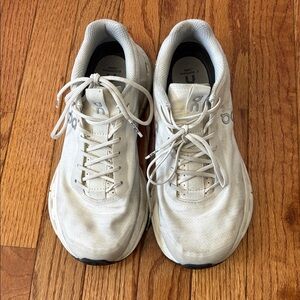 On Cloud white shoes